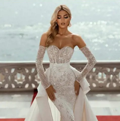 Sima Couture Trunk Show Main Image
