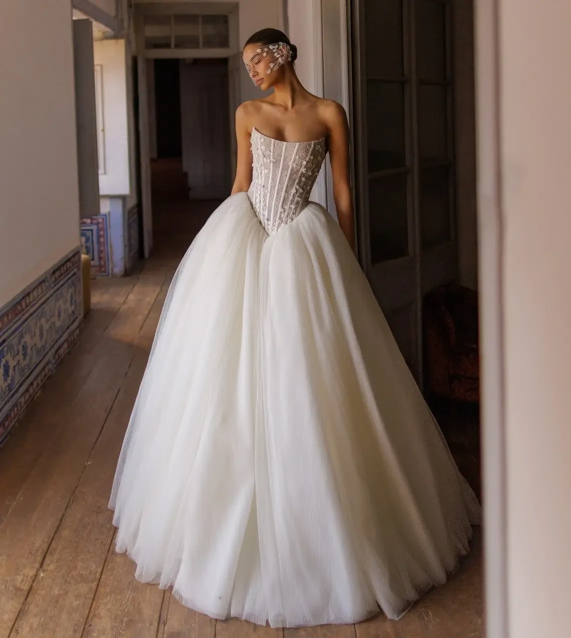 WONA Concept &amp; Eva Lendel Trunk Show