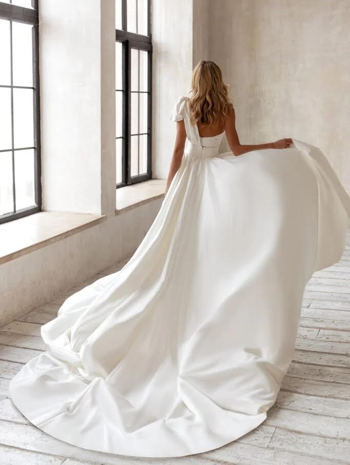 Eva's Bridals International Couture Sale