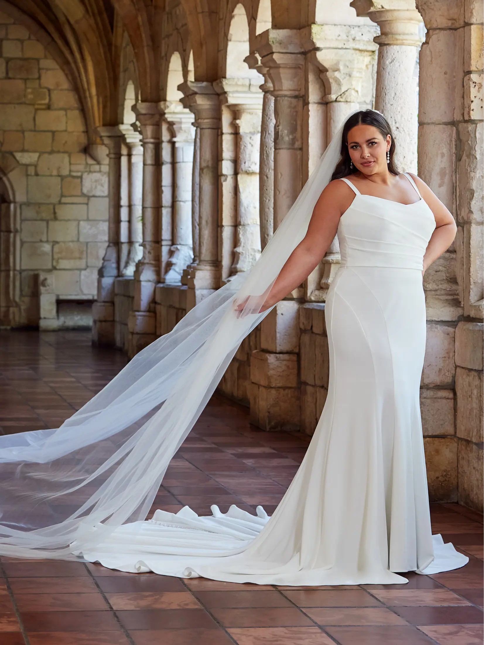 Plus size wedding gown