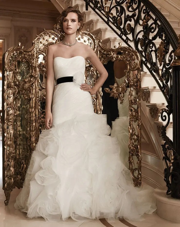 Eva's Bridal International Default Thumbnail Image