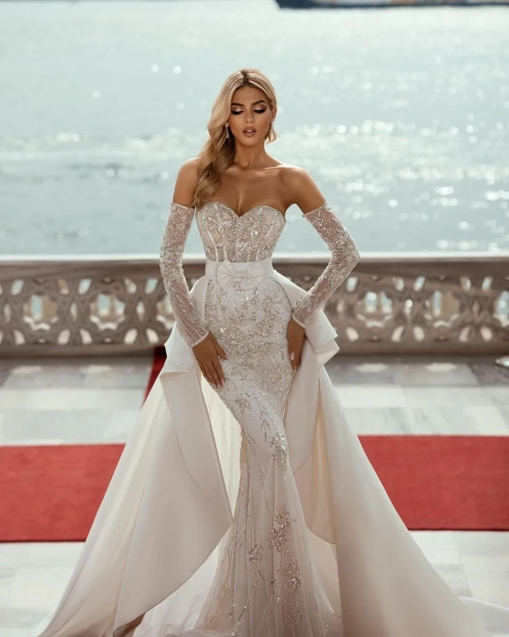 Sima Couture Backface Thumbnail Image