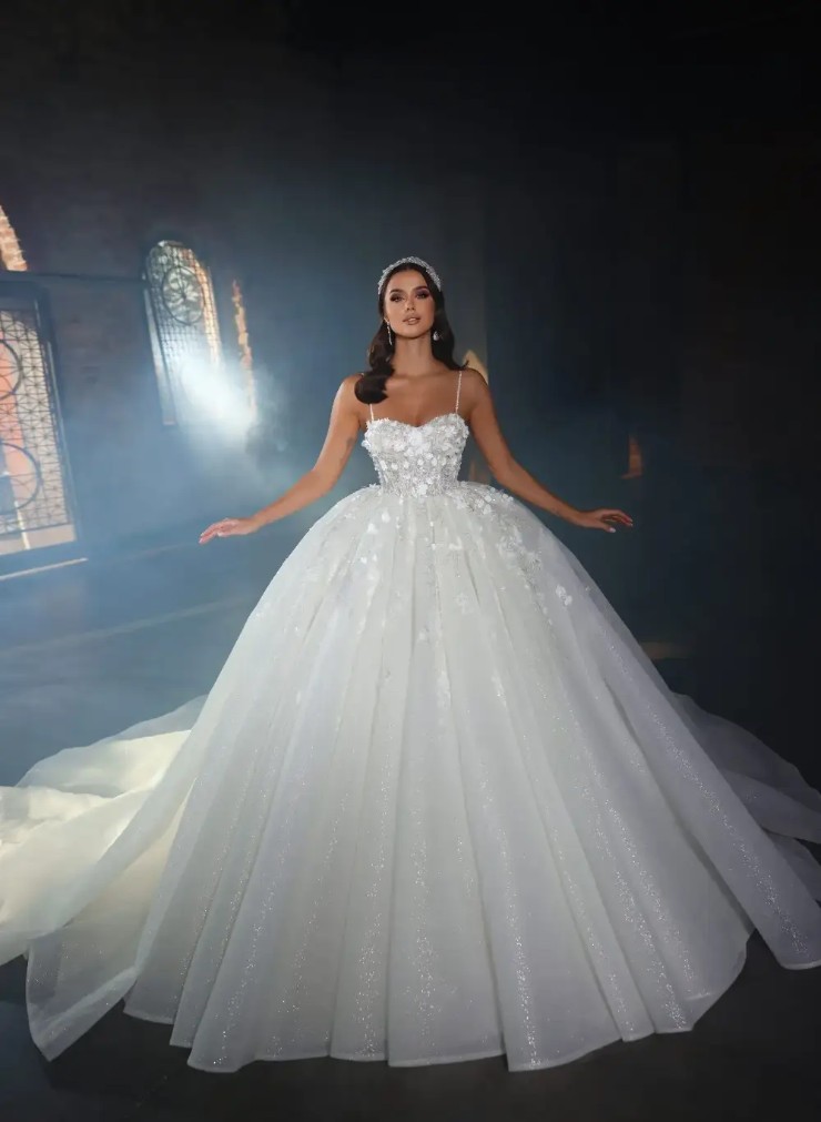 Sima Couture Default Thumbnail Image