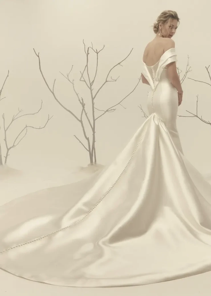 Annarita Couture Eternity Backface Thumbnail Image